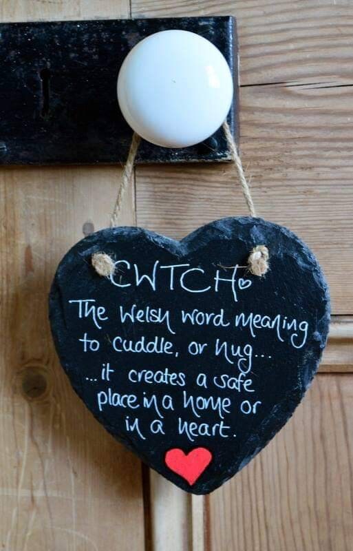 Personalised slate art, Slate heart, Personalised gifts, Welsh gifts, Cymru, Handwritten, Welsh verse.